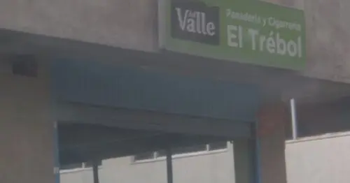 PANADERIA Y CIGARRERIA EL TREBOL BOGOTÁ PANADERIA Y CIGARRERIA EL TREBOL BOGOTÁ
